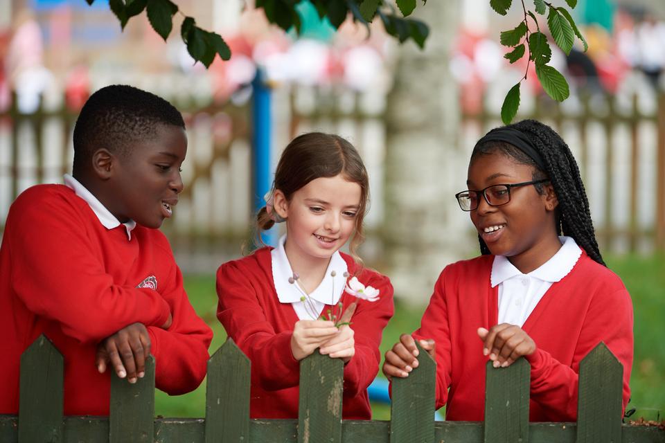 Picture of three pupils